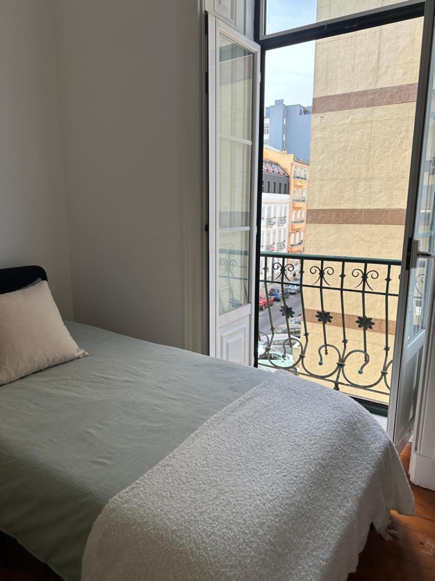Garden Campo De Ourique Guest House - Hostel Lisboa Extérieur photo