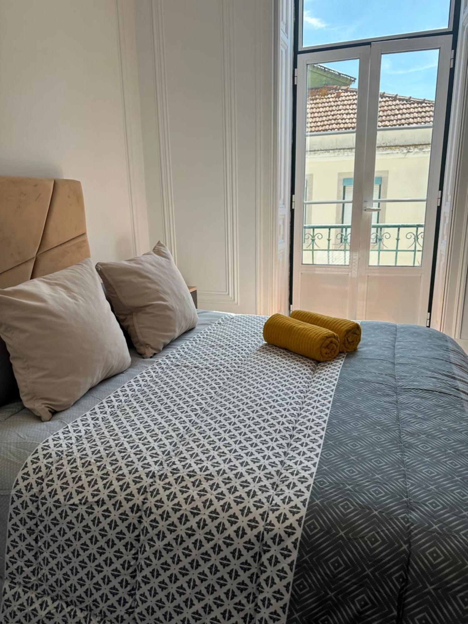 Garden Campo De Ourique Guest House - Hostel Lisboa Extérieur photo