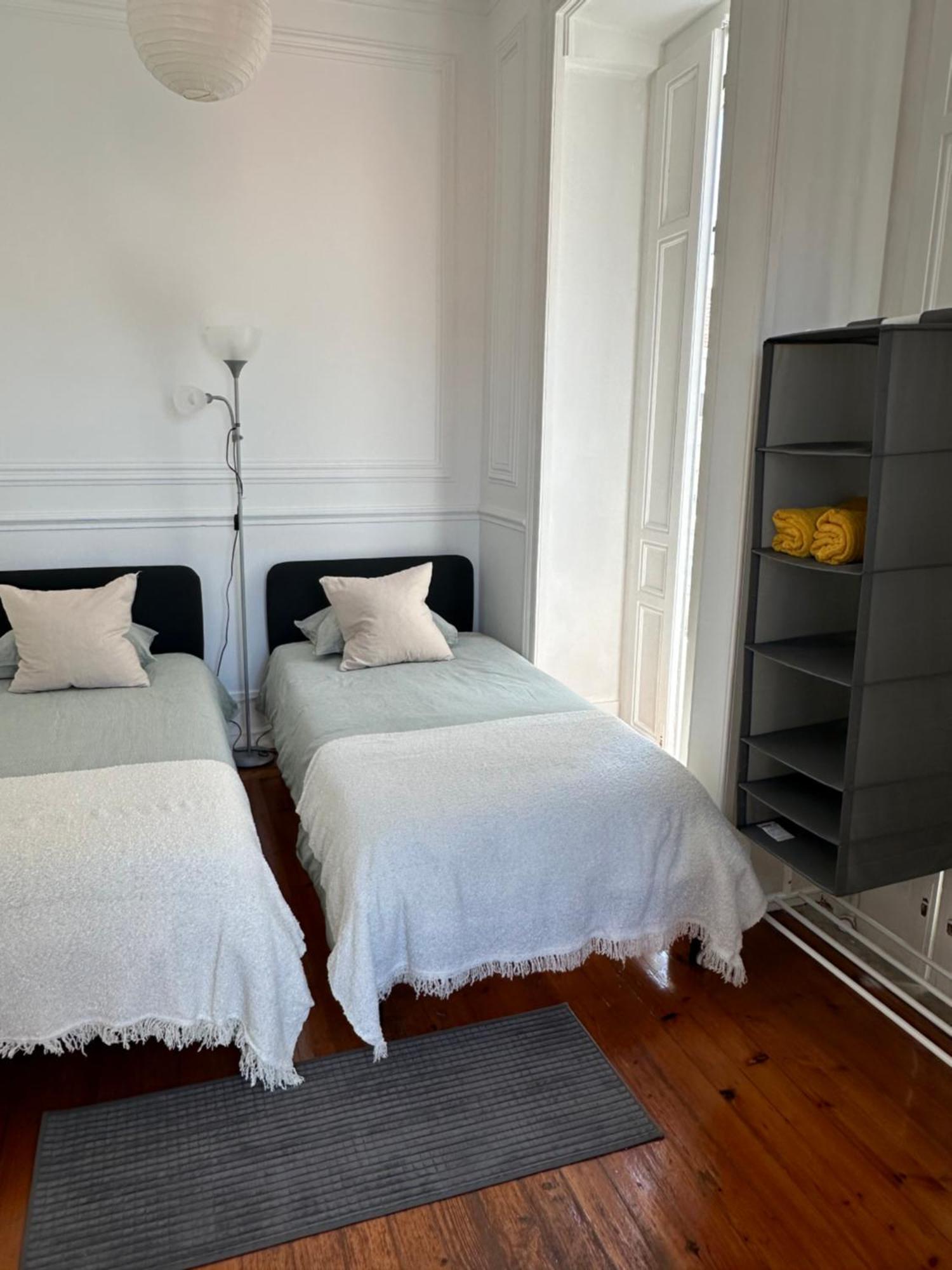 Garden Campo De Ourique Guest House - Hostel Lisboa Extérieur photo
