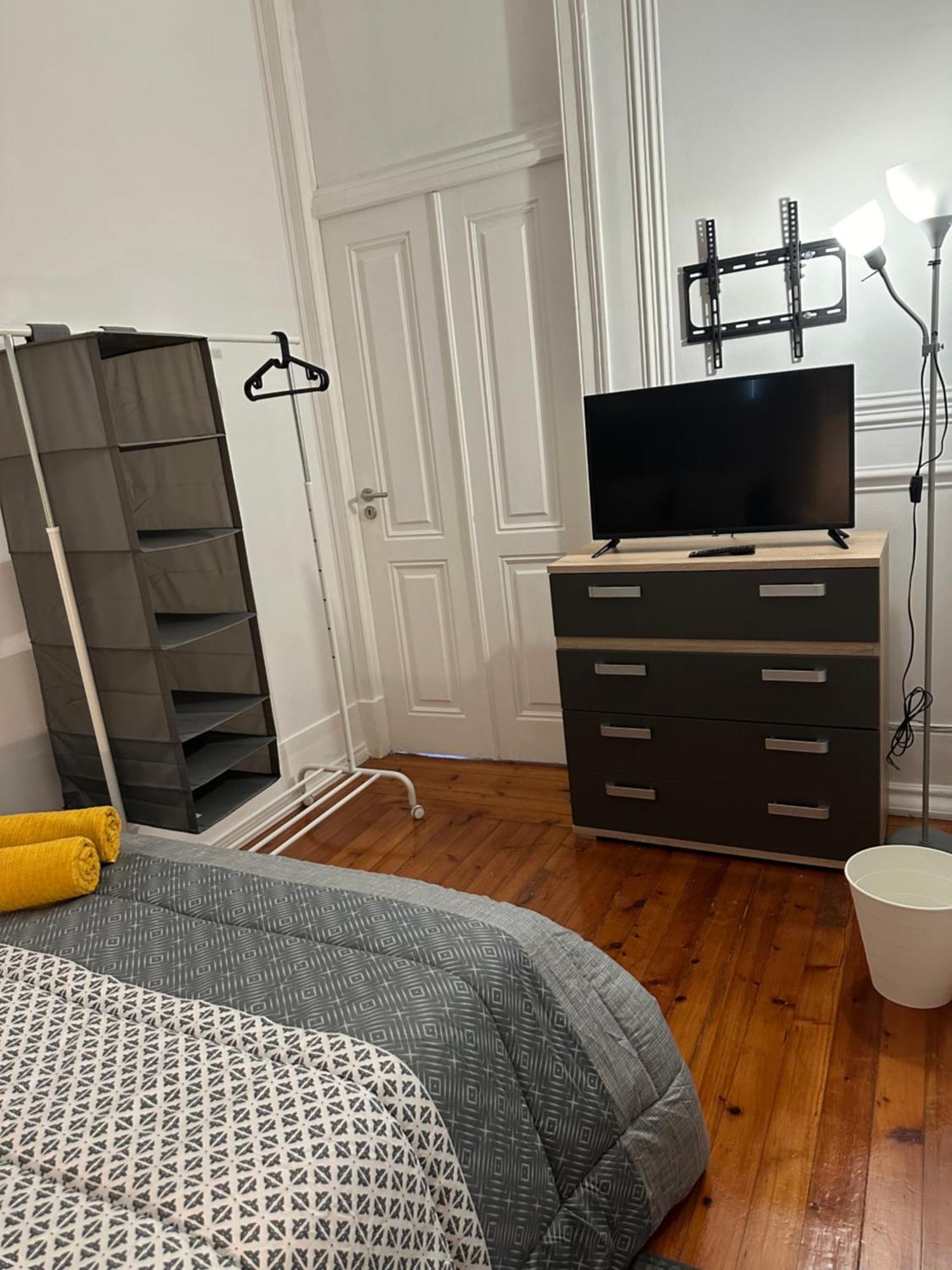 Garden Campo De Ourique Guest House - Hostel Lisboa Extérieur photo