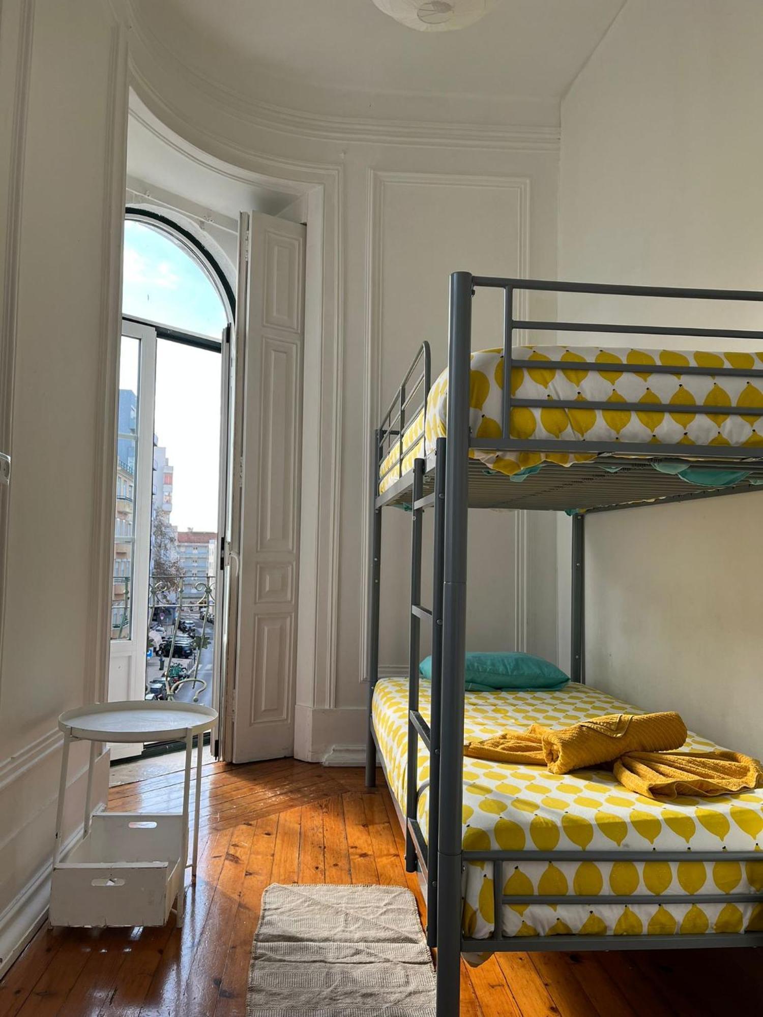 Garden Campo De Ourique Guest House - Hostel Lisboa Extérieur photo